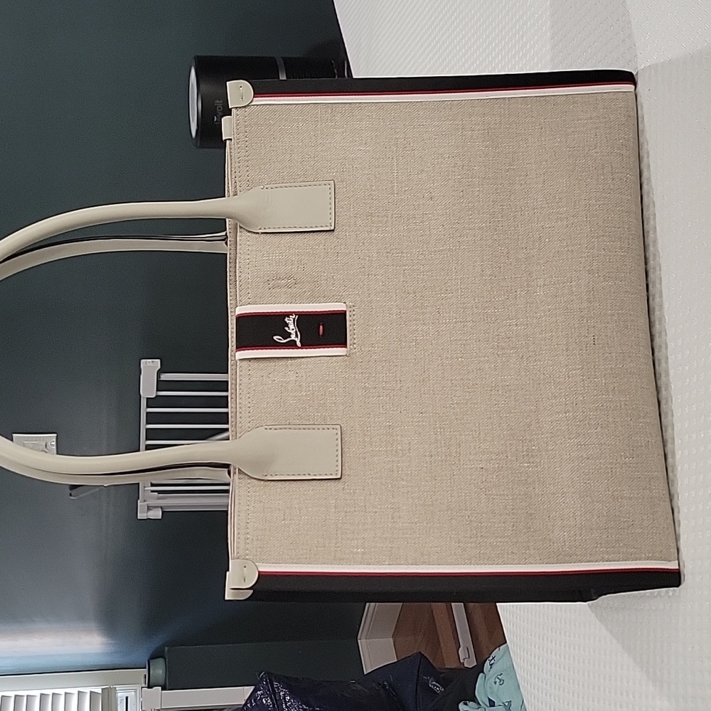 Tote bag
